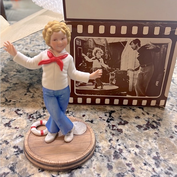 New Shirley Temple Classics “Captain January” - Picture 1 of 7